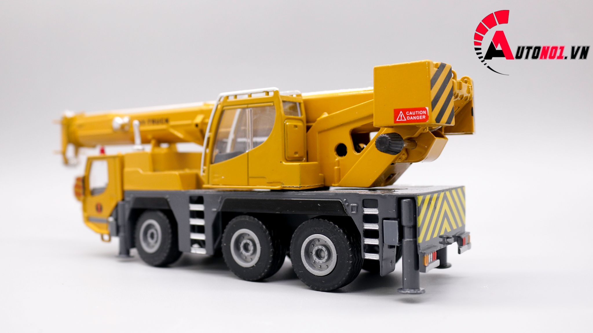  Mô hình xe cẩu nâng hạng nặng 1:50 huayi alloy 7641 