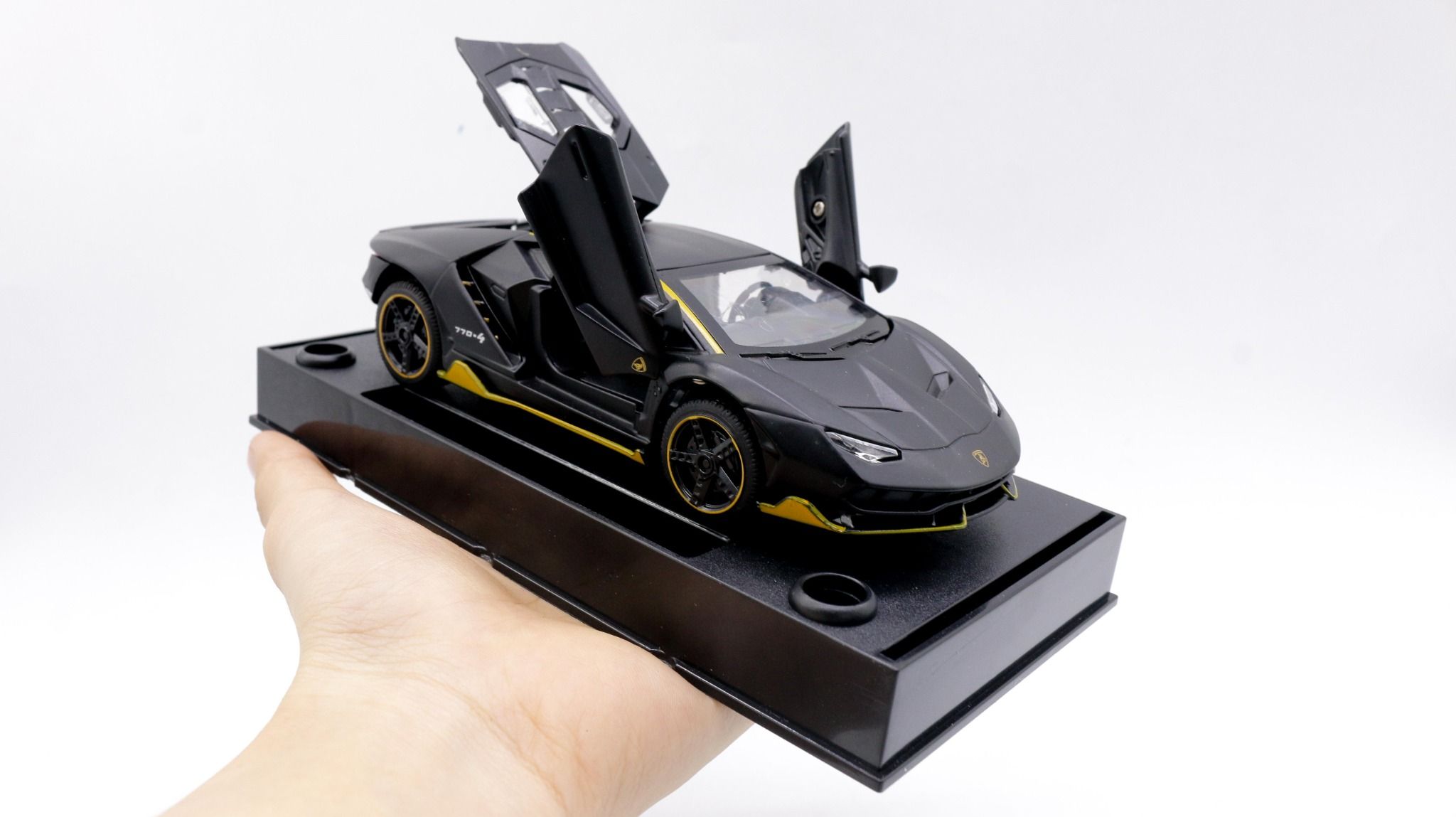  Mô hình Lamborghini Centenario Lp770-4 tỉ lệ 1:32 Miniauto 3224A-1 7790 