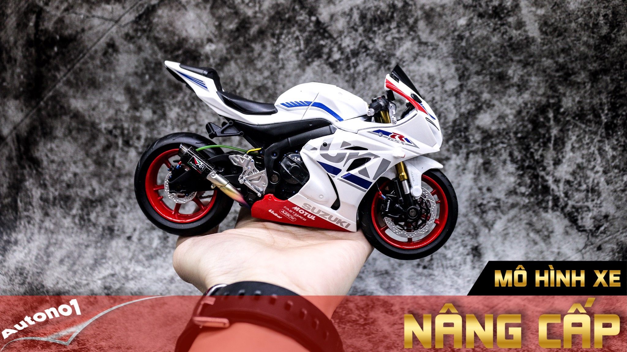  Mô hình xe độ Suzuki Gsx-R1000 Trắng Mâm độ pô 1:12 Autono1 MSZ D110A 