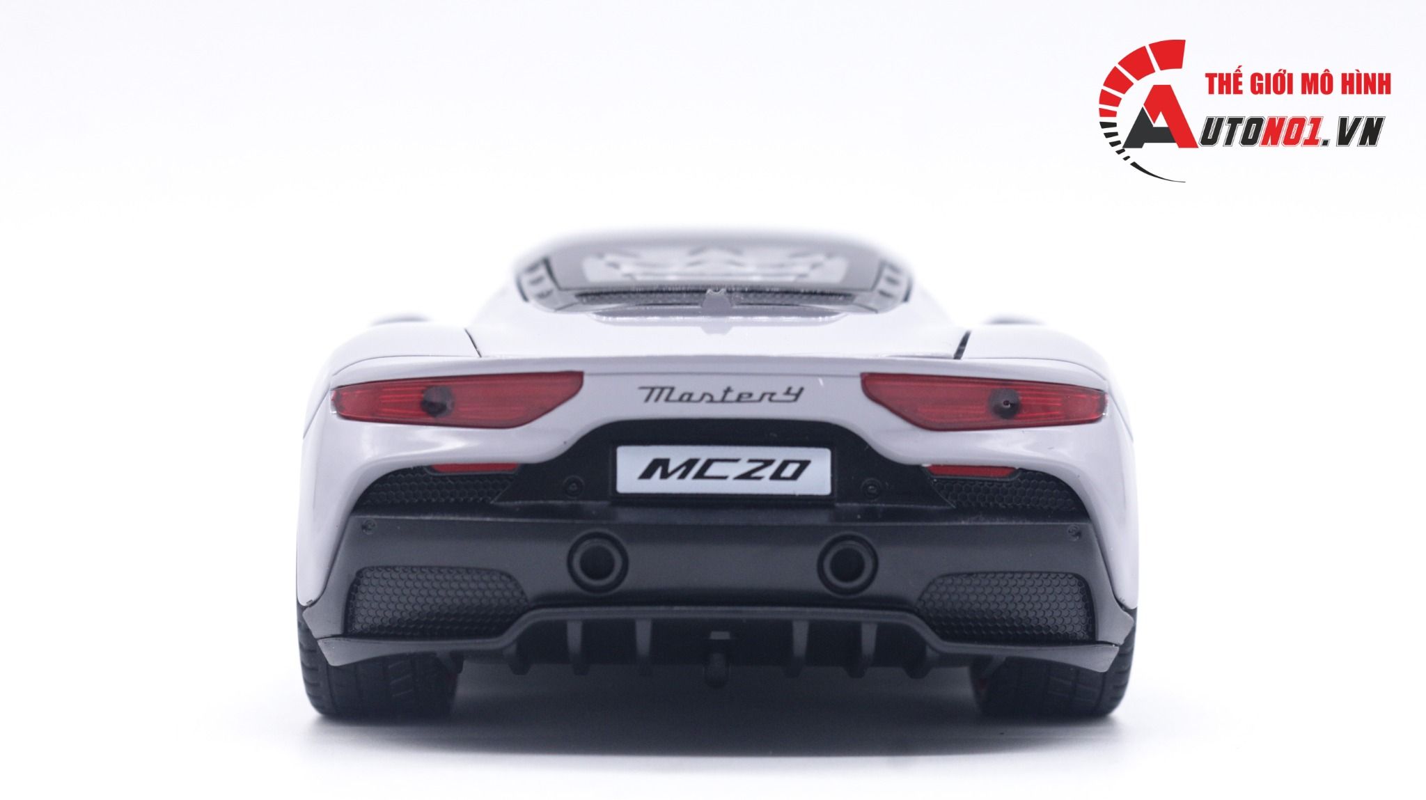  Mô hình xe Maserati Mc20 2023 full open, bánh xoay được tỉ lệ 1:24 Double Horse OT044 