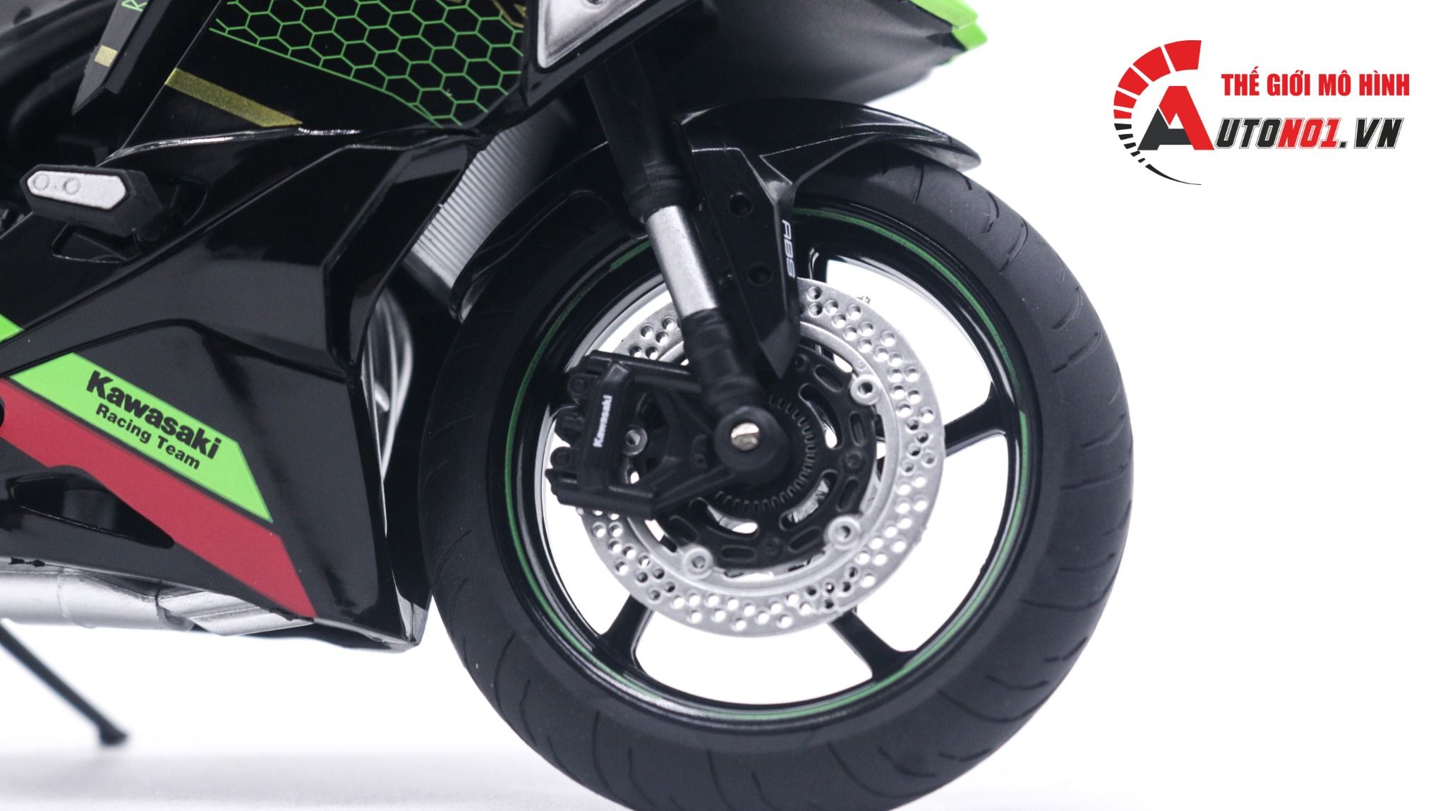  Mô hình xe Kawasaki Ninja ZX25R 2022 tỉ lệ 1:12 Aoshima MT012 