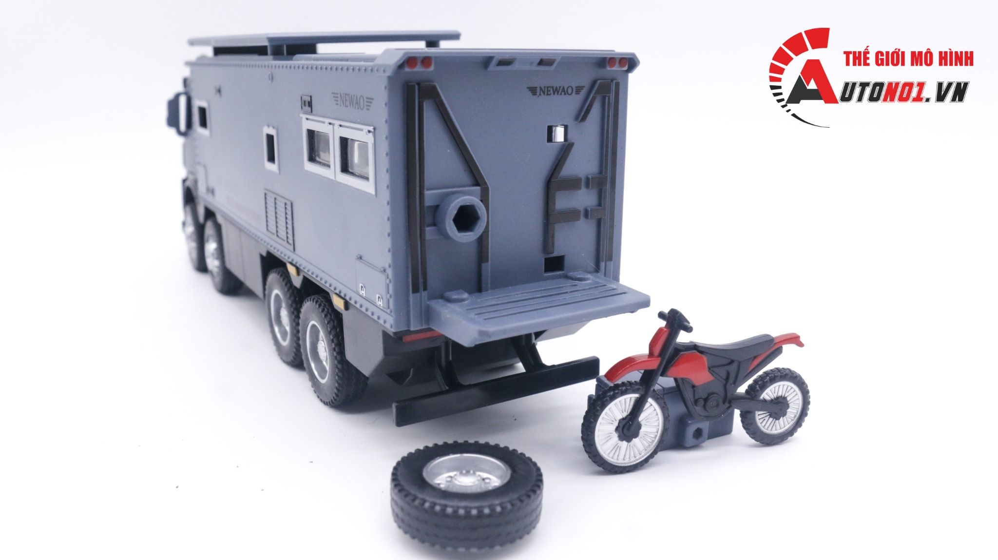  Mô hình xe ô tô Mercedes Benz Off road Across 8x8 tỉ lệ 1:32 Newao OT053 