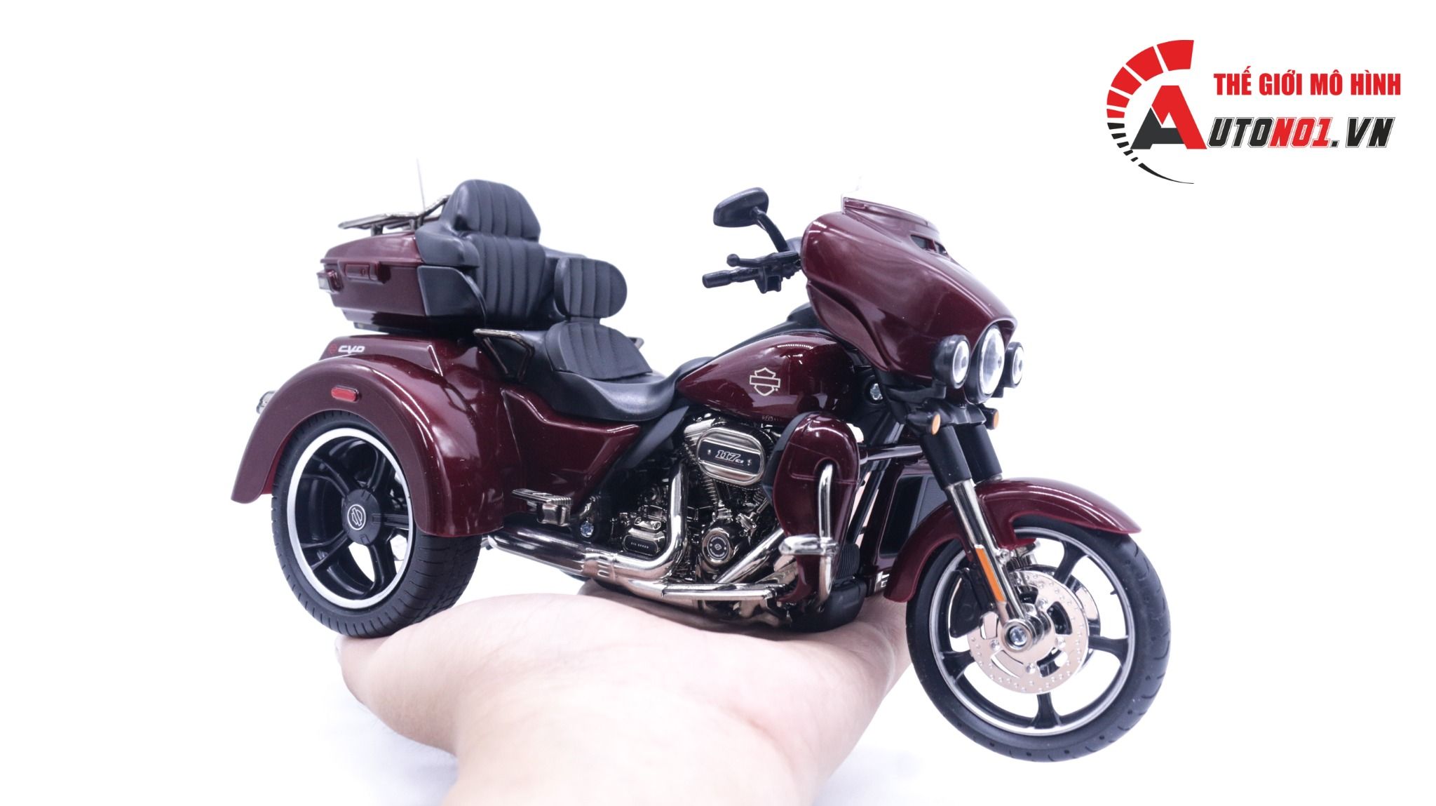 Maisto 1:12 Harley-Davidson CVO Tri Glide Anno Di Costruzione 2021 Rosso Scuro 32337 Modello Auto 32337 090159323372
