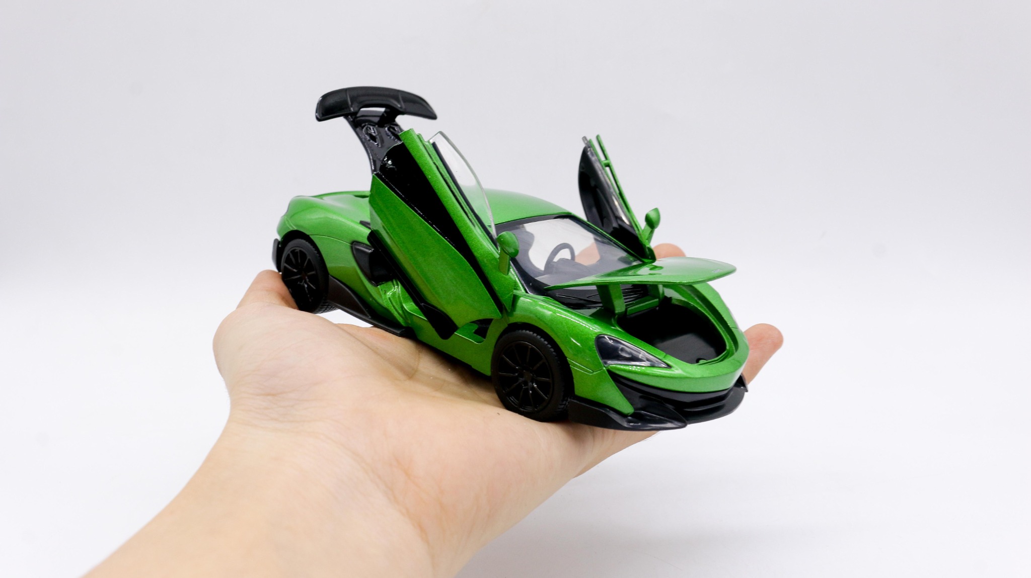  Mô hình xe Mclaren 600lt Green 1:32 Jackiekim 6570 