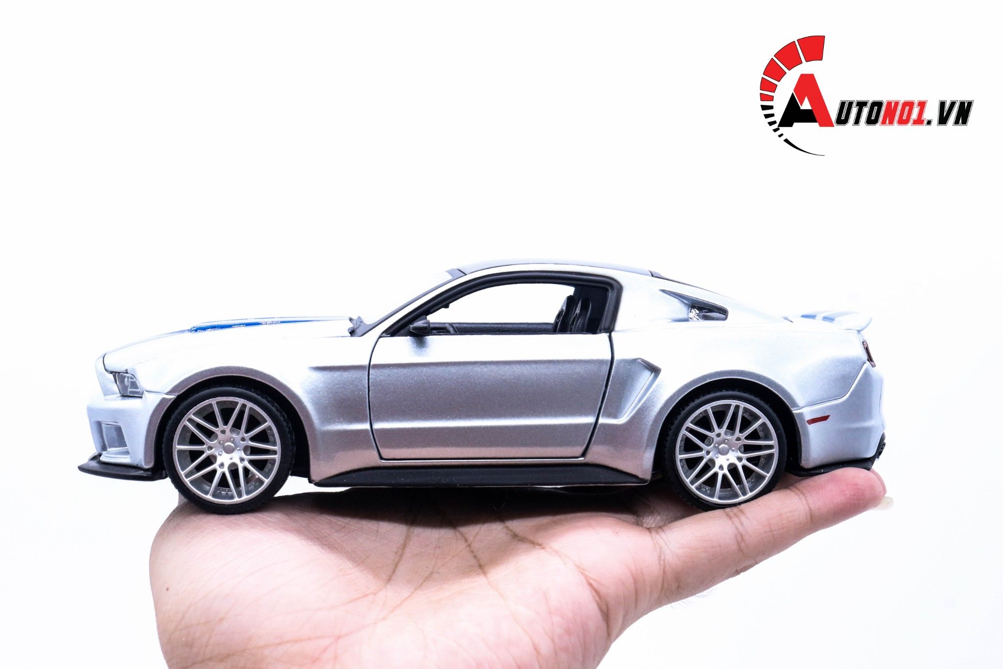  Mô hình xe Ford Mustang GT500 Need for speeds 2014 tỉ lệ 1:24 maisto OT345 