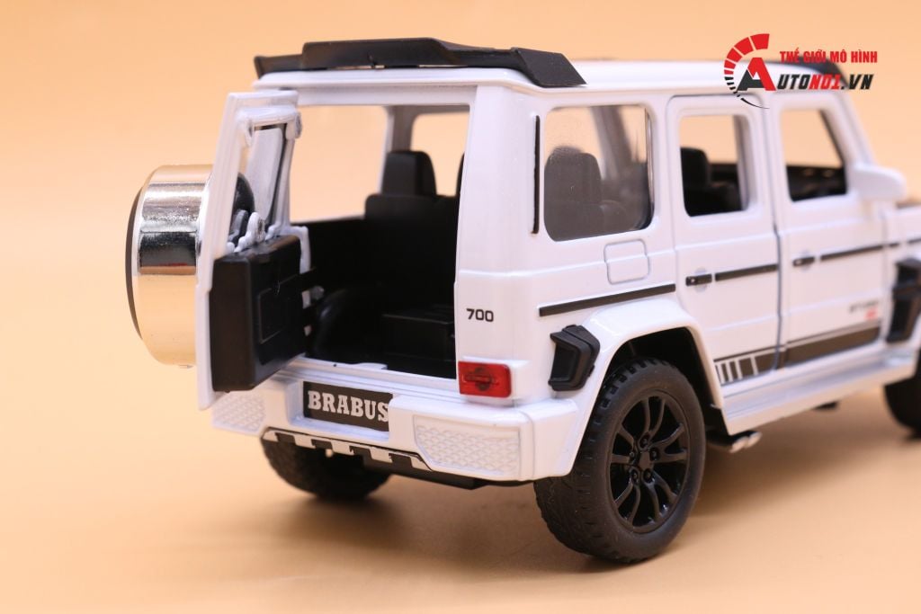 MÔ HÌNH XE MERCEDES-BRABUS G700 WHITE 1:32 DOUBLE HORSES 3680