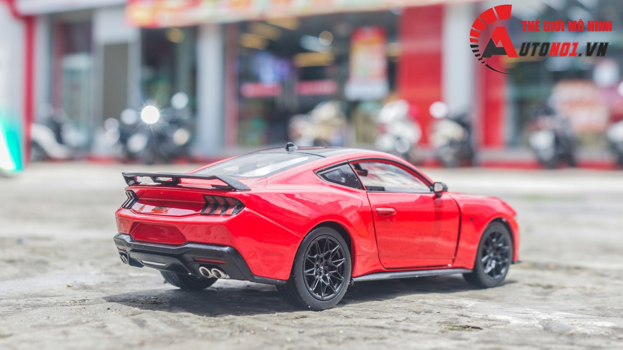  Mô hình xe Ford Mustang GT 2024 full open - đánh lái được tỉ lệ 1:25 Welly OT529 