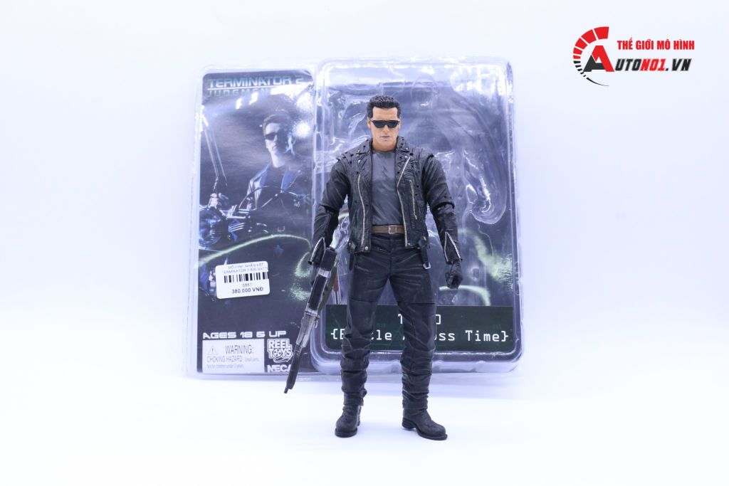 MÔ HÌNH NHÂN VẬT TERMINATOR T-800 BATTLE ACROSS TIME 17CM REAL TOYS 6881