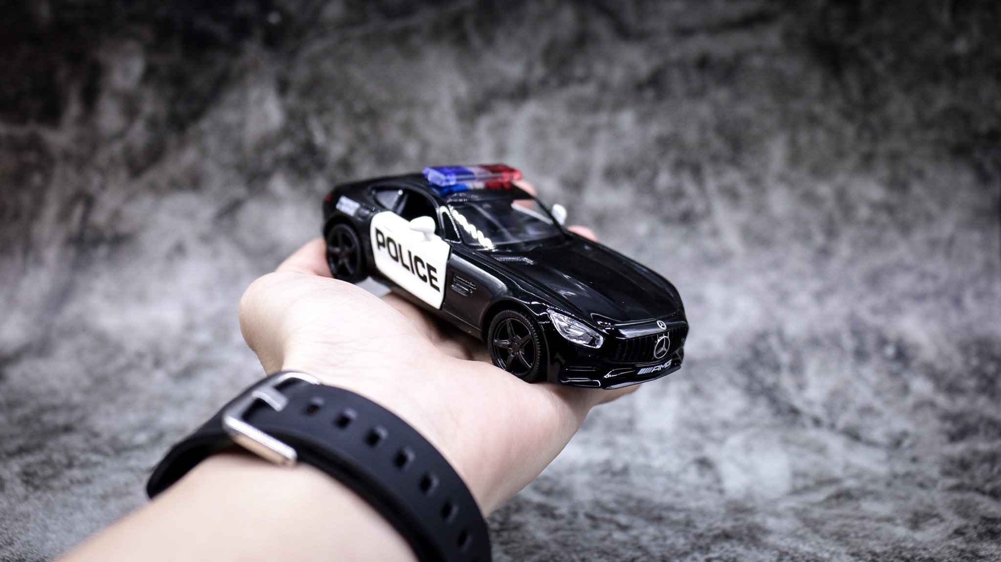 MÔ HÌNH XE MERCEDES BENZ AMG GTS POLICE 1:36 SCALE MODEL 7160