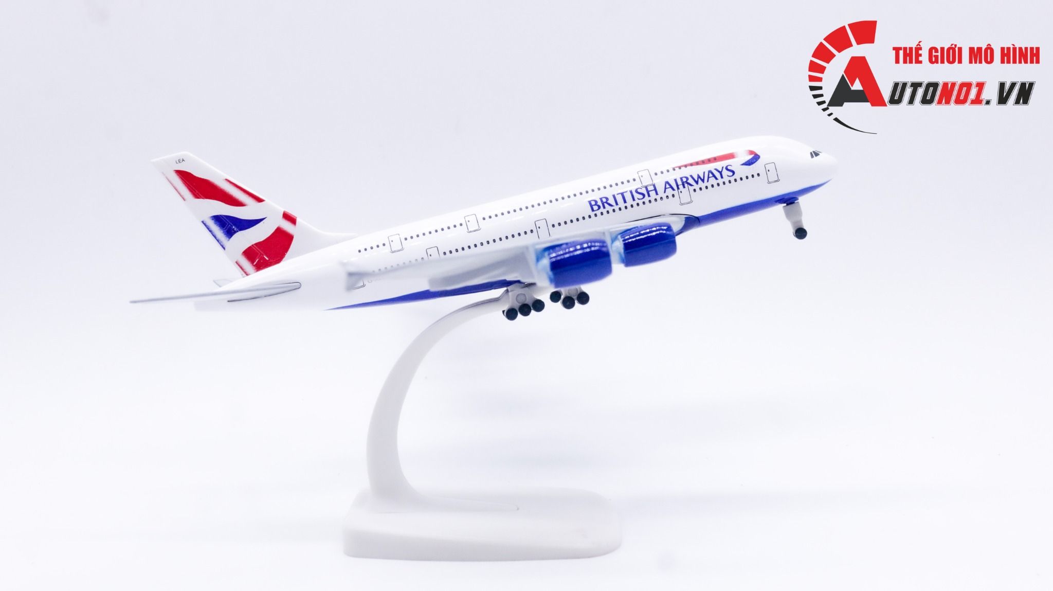  Mô hình máy bay Anh Quốc British Airways Airbus A380 có bánh xe MB20057 