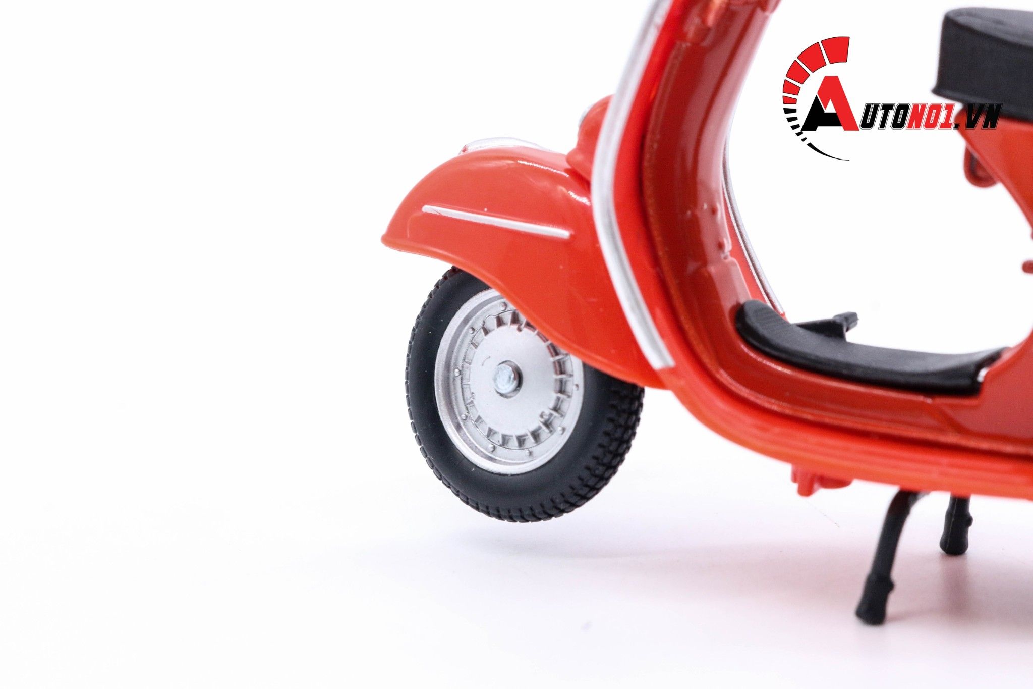  Mô hình xe Vespa gtr red 1968 1:18 Maisto 7070P 