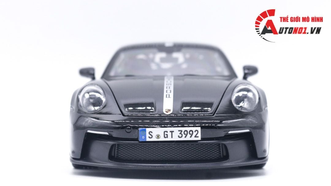  Mô hình xe Porsche 911 GT3 Racing 2022 có đế tỉ lệ 1:18 Maisto OT062 