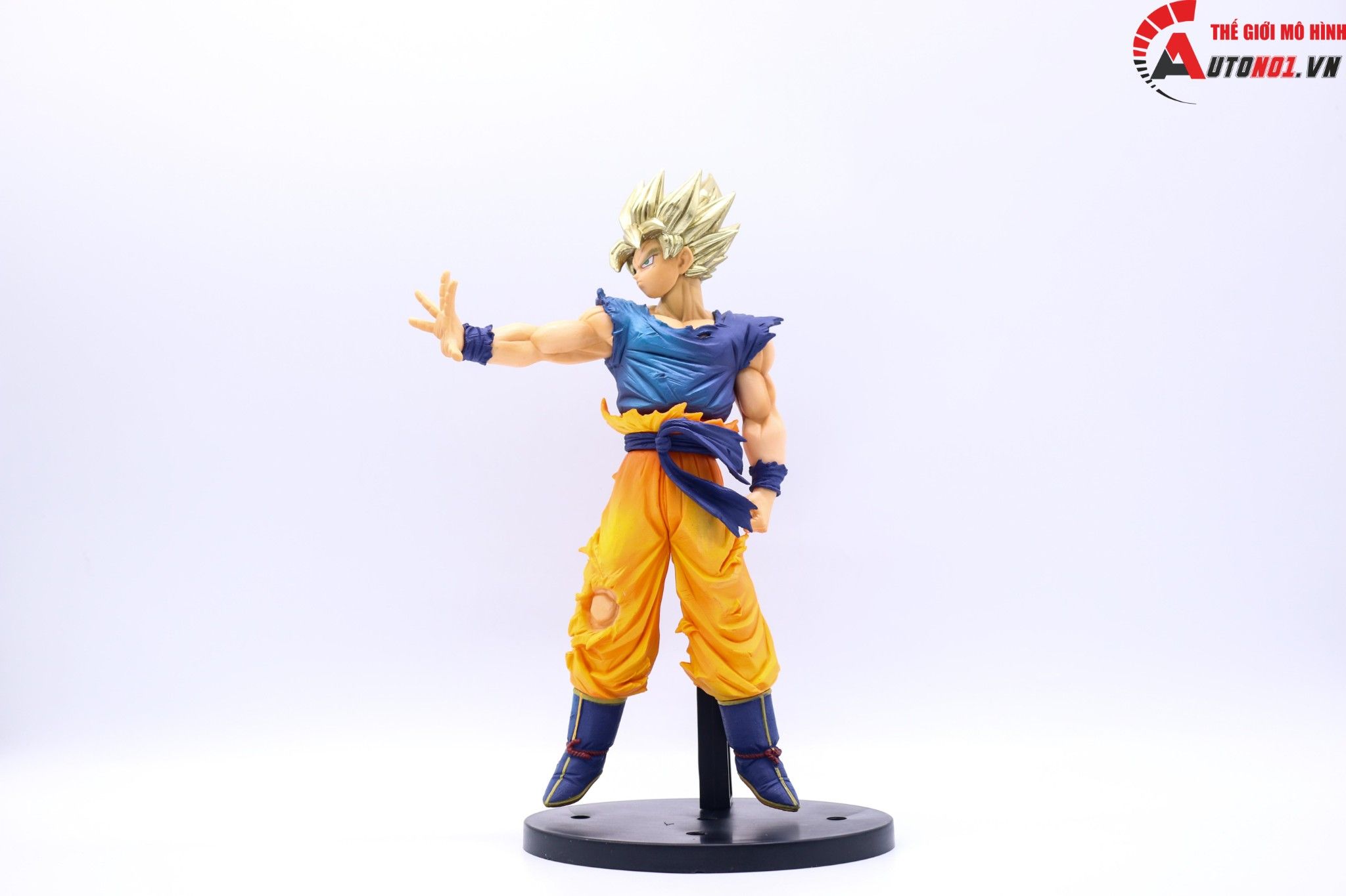  Mô hình nhân vật Dragonball Songoku chưởng 22cm FG235 