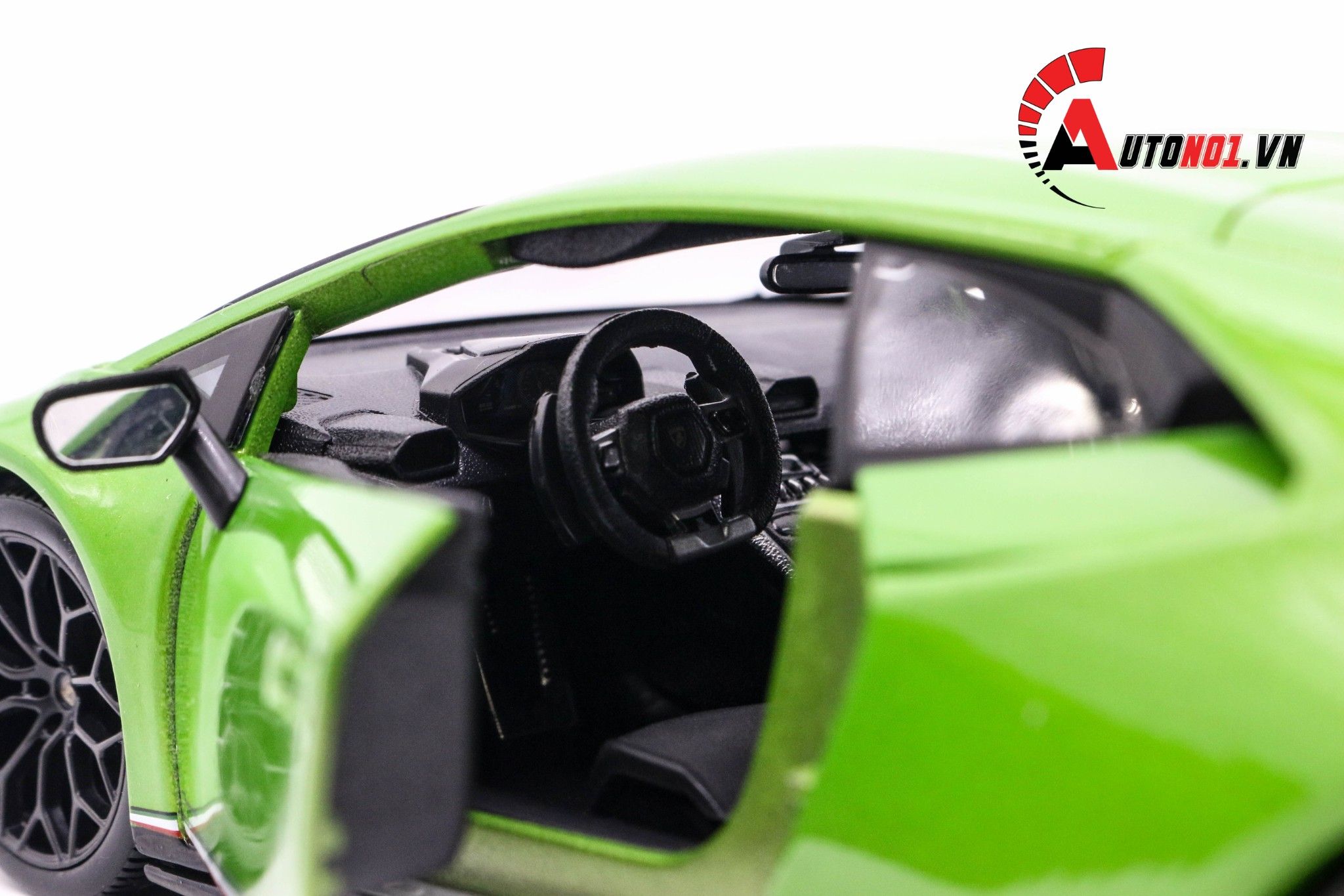  Mô hình xe Lamborghini Huracan Performance Green 1:18 Maisto 6014 