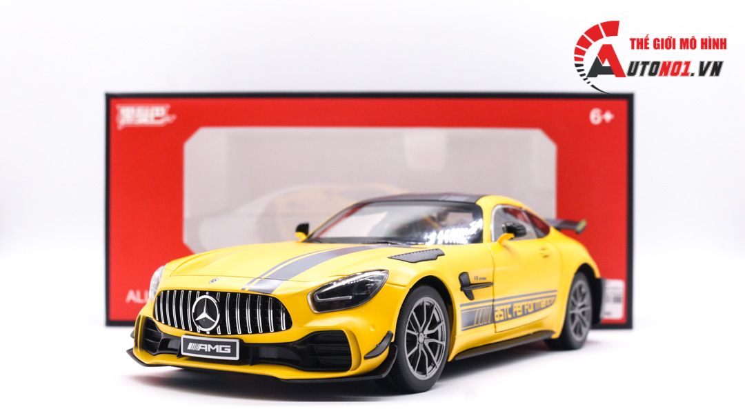  Mô hình xe Mercedes Benz AMG GTR 1:18 Alloy Model OT060 