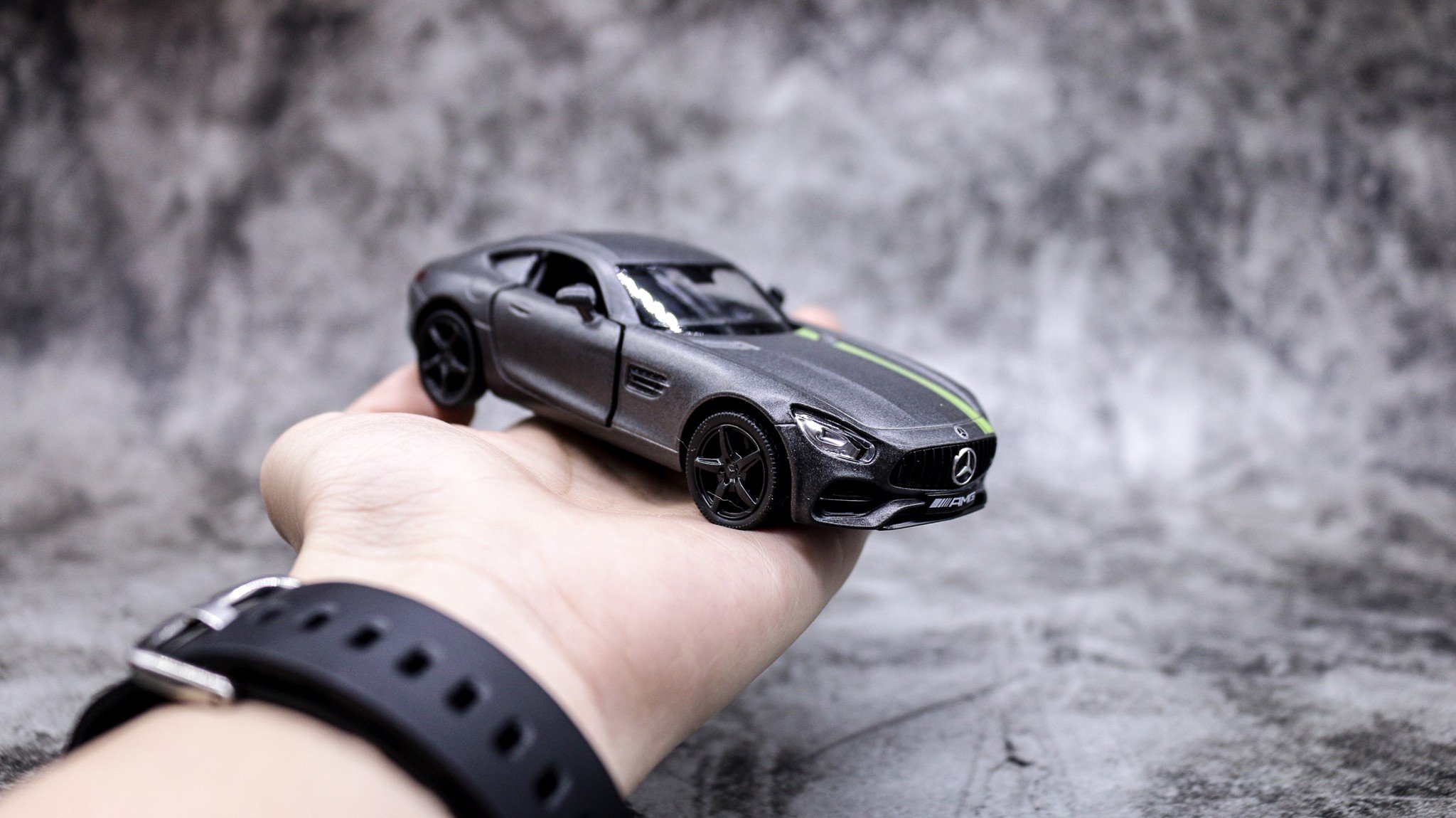 MÔ HÌNH XE MERCEDES BENZS AMG GTS GREY 1:36 ALLOY 7106