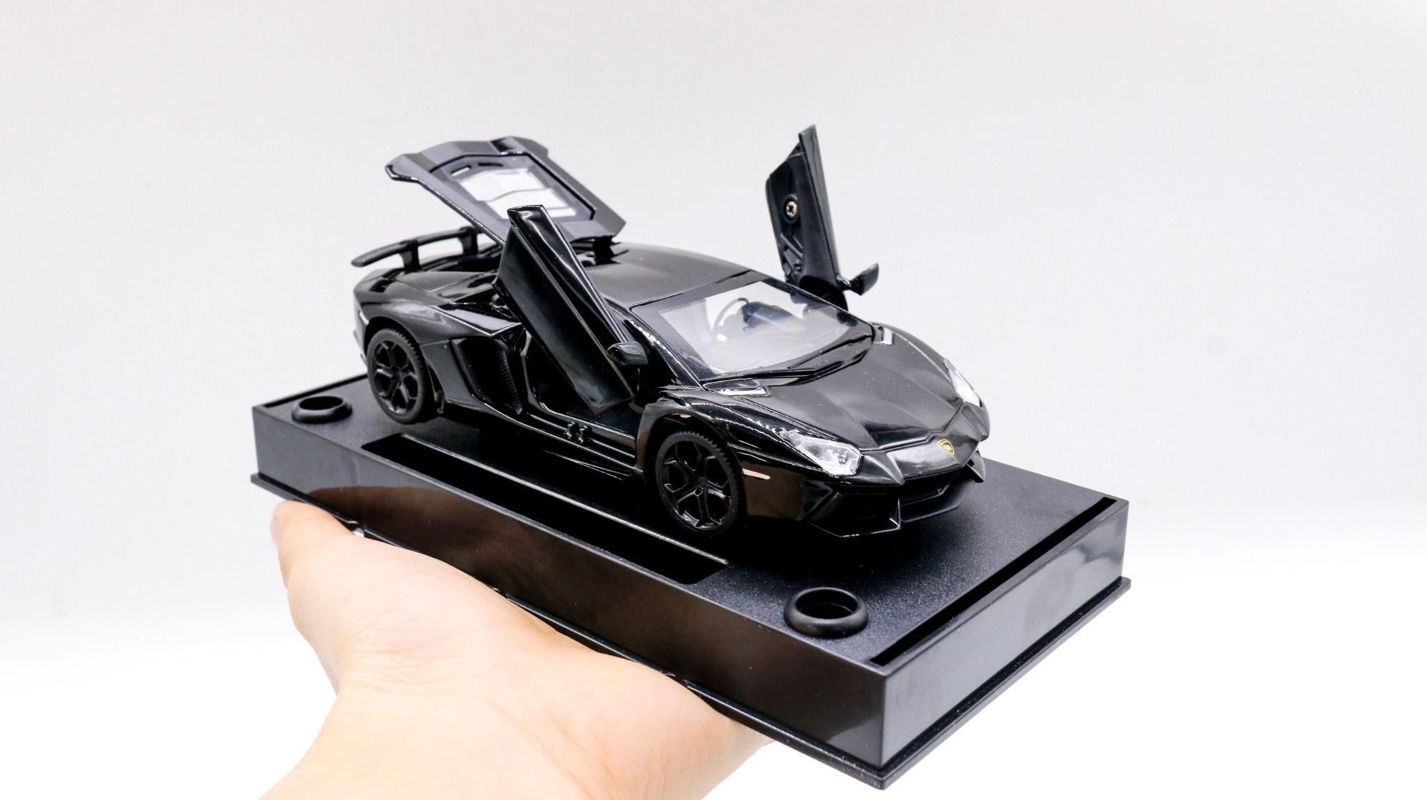  Mô hình xe Lamborghini Lp740 Black 1:32 Ty Models 7473 