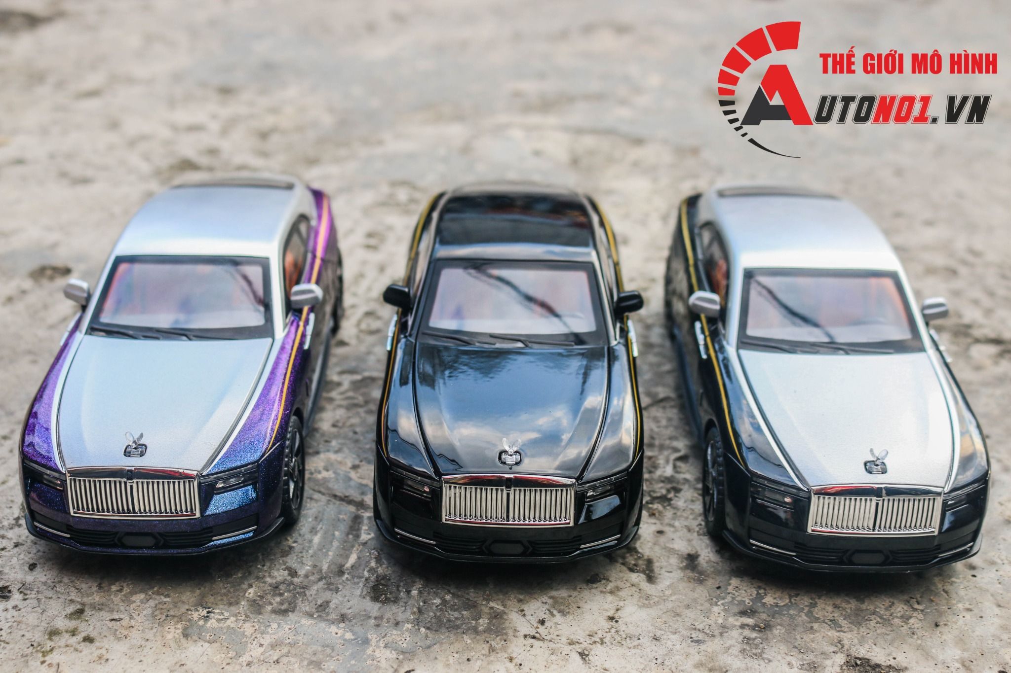  Mô hình xe Rolls Royce Spectre full open - có đèn - âm thanh tỉ lệ 1:24 Chezhi OT533 