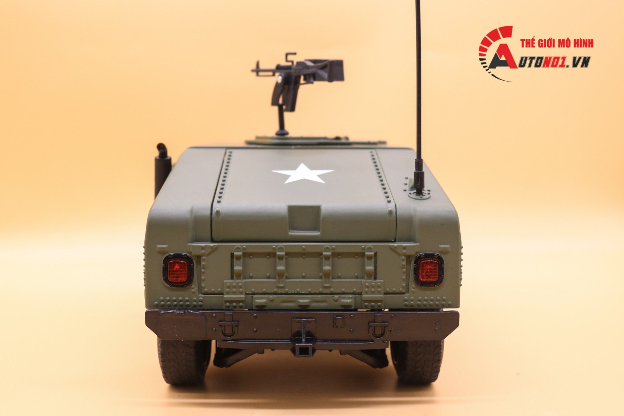  Mô hình xe bọc thép quân sự Hummer Humvee 1:18 Kaidiwei 1469 