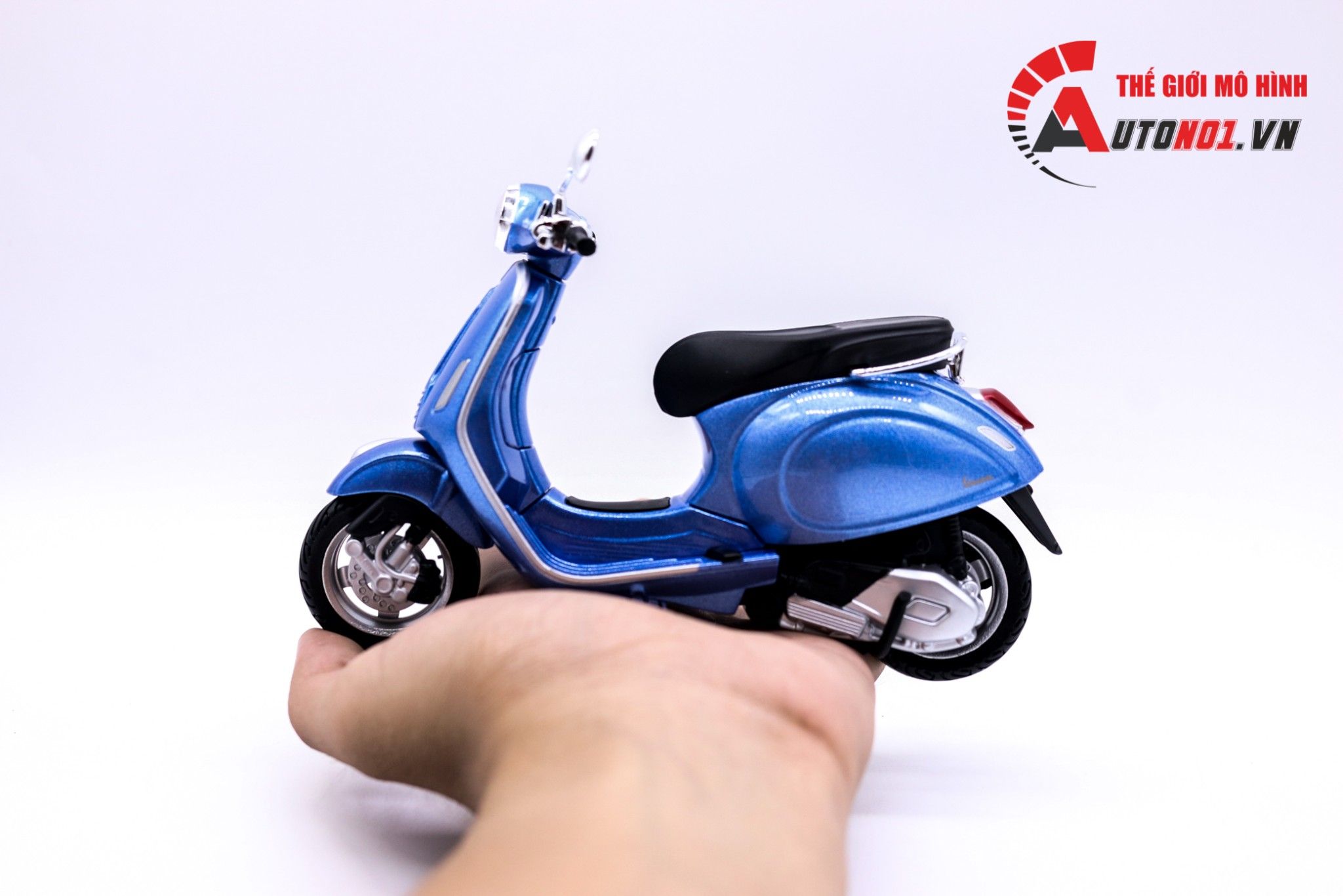 Mô hình xe Vespa primavera 150 1:12 Maisto 7447