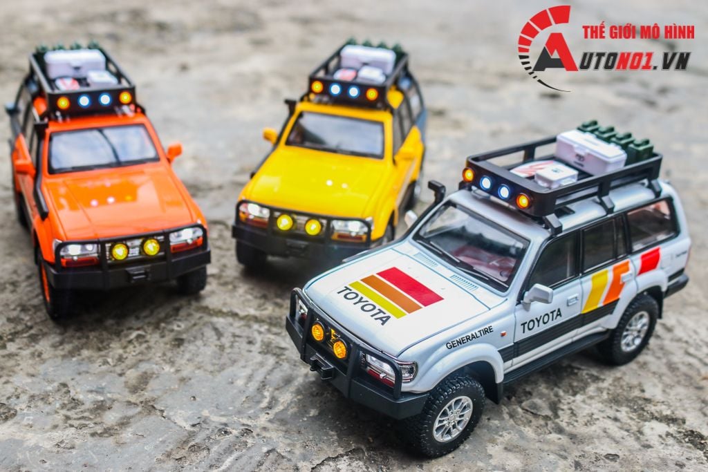  Mô hình xe Toyota Land Cruiser LC80 full open - kèm phụ kiện tỉ lệ 1:24 Chezhi C4062 
