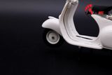  Mô hình xe Vespa 150 1956 white 1:18 Maisto 7070L 