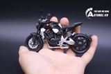  Mô hình xe Honda CB1000R 2018 black 1:18 Welly 6564 