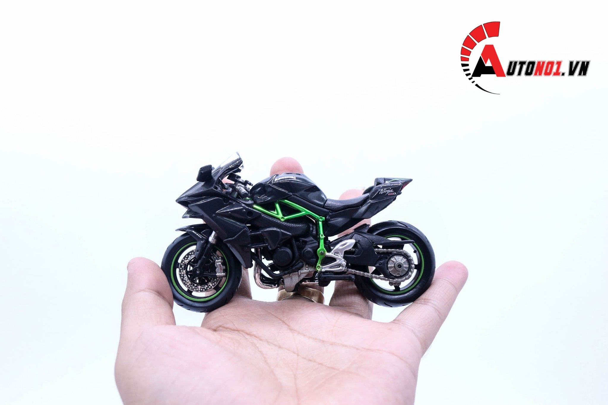  Mô hình xe Kawasaki H2R 1:18 Maisto 2776 