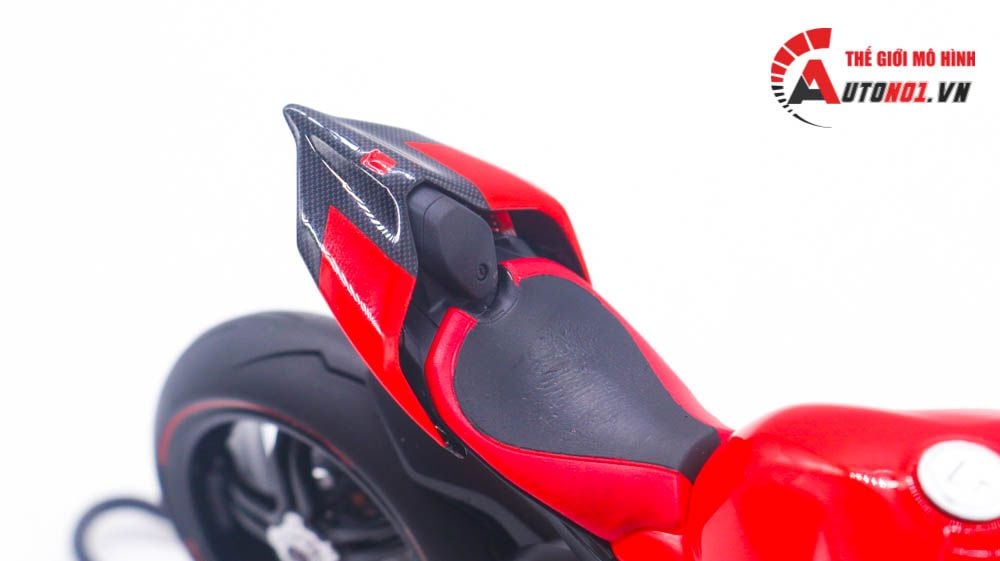 Mô hình xe cao cấp Ducati Superleggera V4 1:12 Tamiya D234A