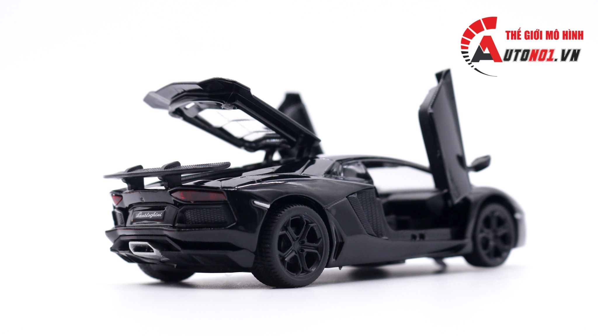  Mô hình xe Lamborghini Lp740 Black 1:32 Ty Models 7473 