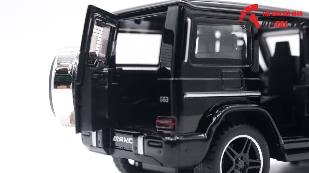  Mô hình xe Mercedes-benz AMG G63 hộp mica full open, có đèn và âm thanh tỉ lệ 1:32 Alloy Model OT113 