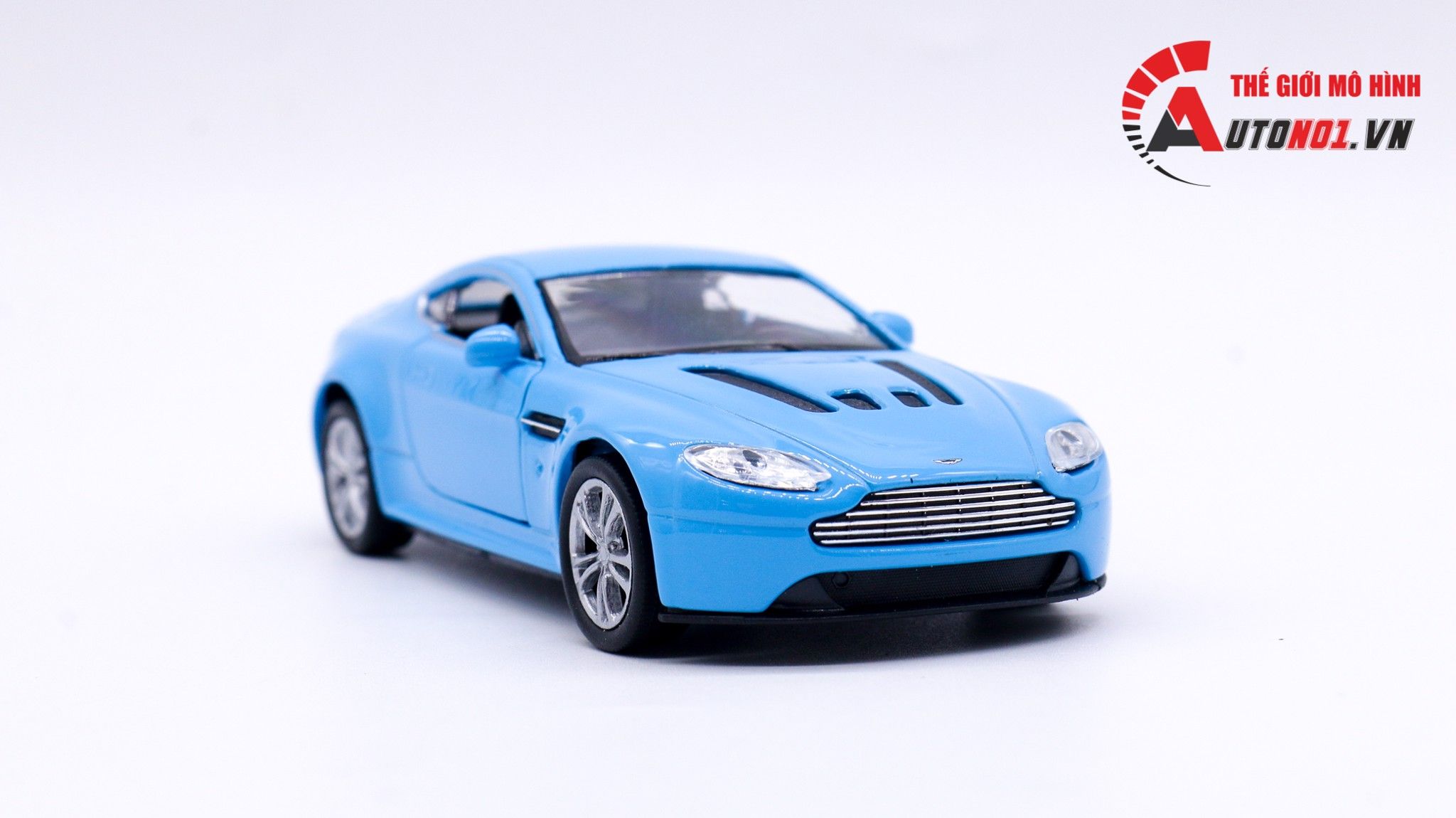  Mô hình xe Aston Martin V12 Vantage Baby Blue 1:36 Welly 7510 