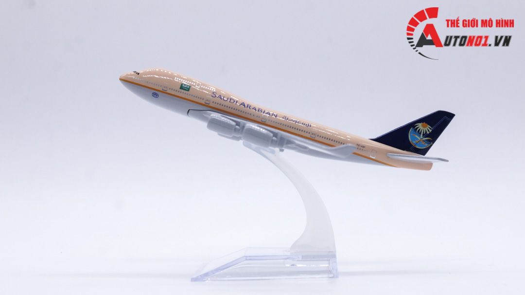  Mô hình máy bay Saudi Arabia Airlines Boeing B747 16cm MB16020 