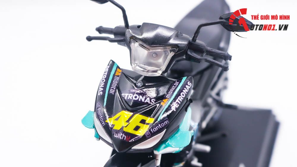 Mô hình xe Yamaha Exciter y15zr độ tem Petronas thay bánh tỉ lệ 1:12 D237A