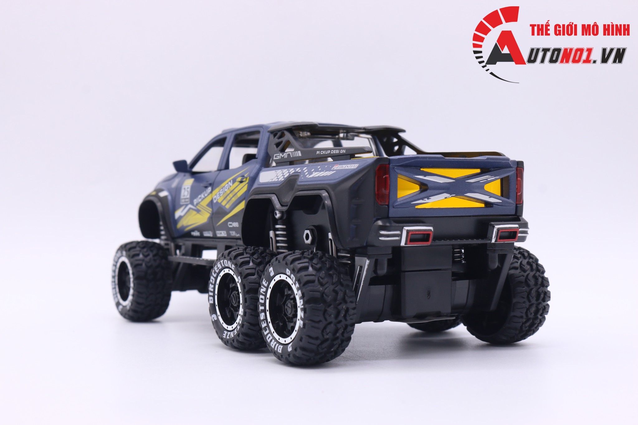  Mô hình xe Mercedes X-Class 6x6 Pickup Offroad 1:28 Chimei Model 7149 