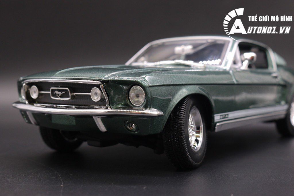  Mô hình xe Ford Mustang Gta Fastback 1967 1:18 Maisto 6652 