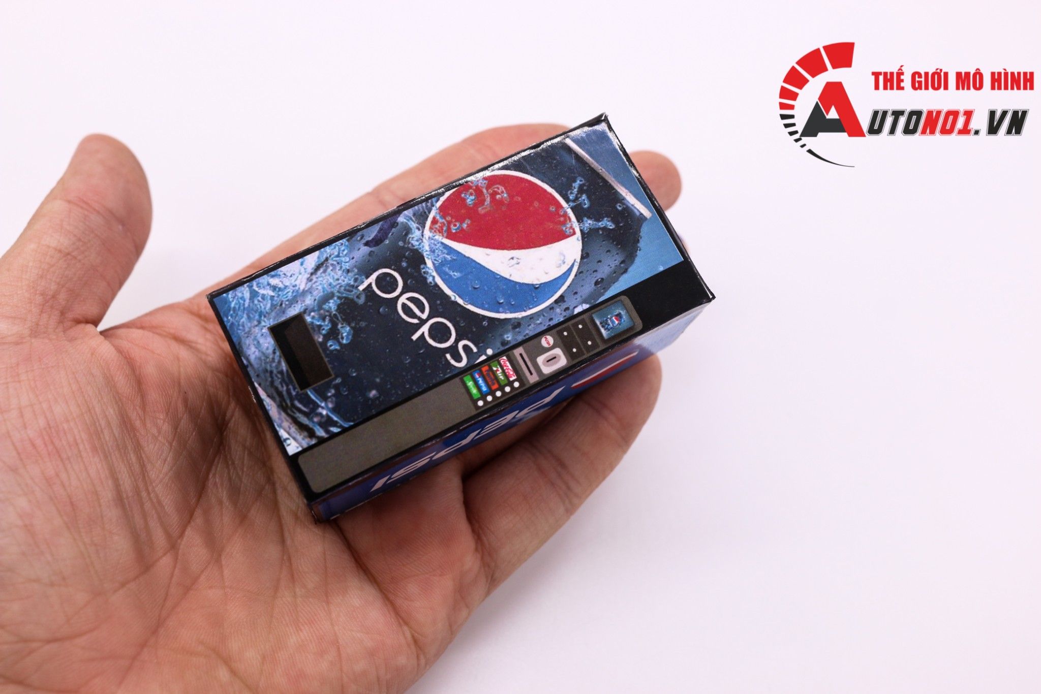  MÔ HÌNH DECOR MÁY BÁN NƯỚC TỰ ĐỘNG PEPSI - COCA COLA 4cm x 2.8cm x 8cm PK036 