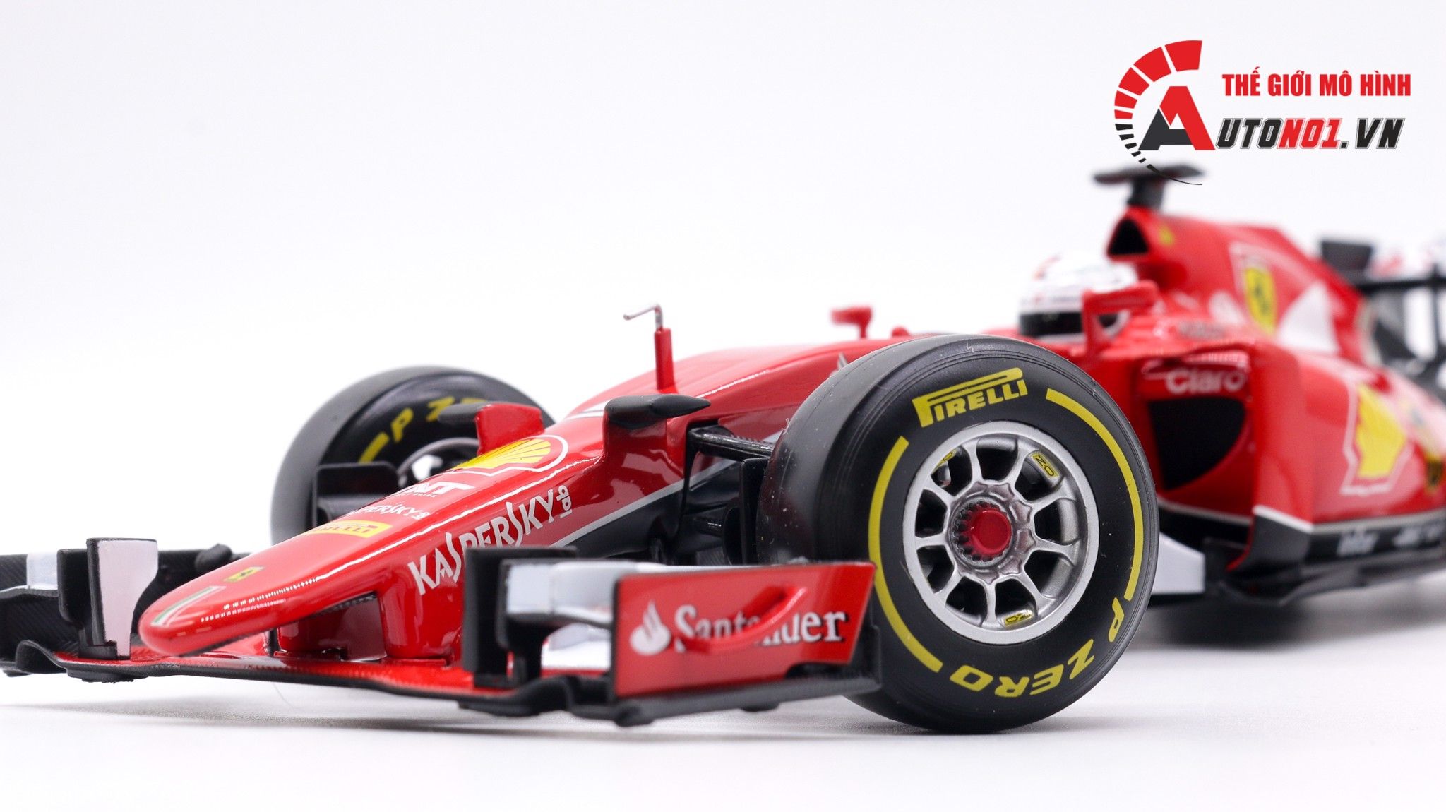  Xe mô hình Ferrari F1 Sf15-T No.5 S.Vettel 2015 1:18 Bburago 1672 