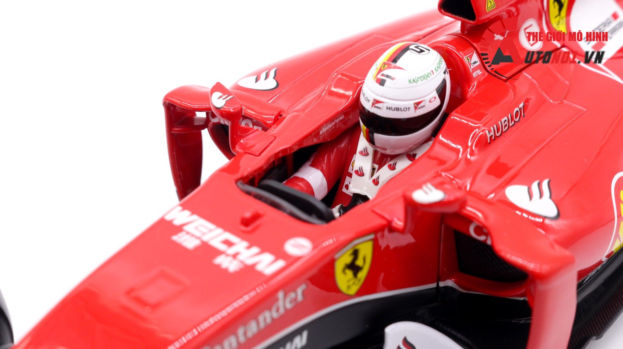  Xe mô hình Ferrari F1 Sf15-T No.5 S.Vettel 2015 1:18 Bburago 1672 