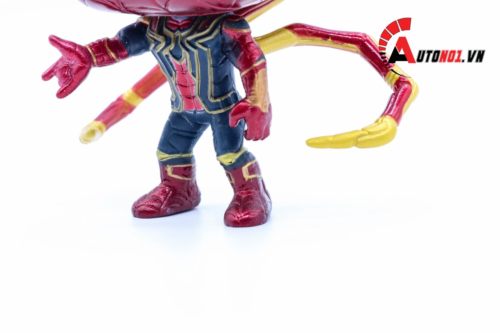 MÔ HÌNH NHÂN VẬT POP IRON SPIDER 11CM 6070