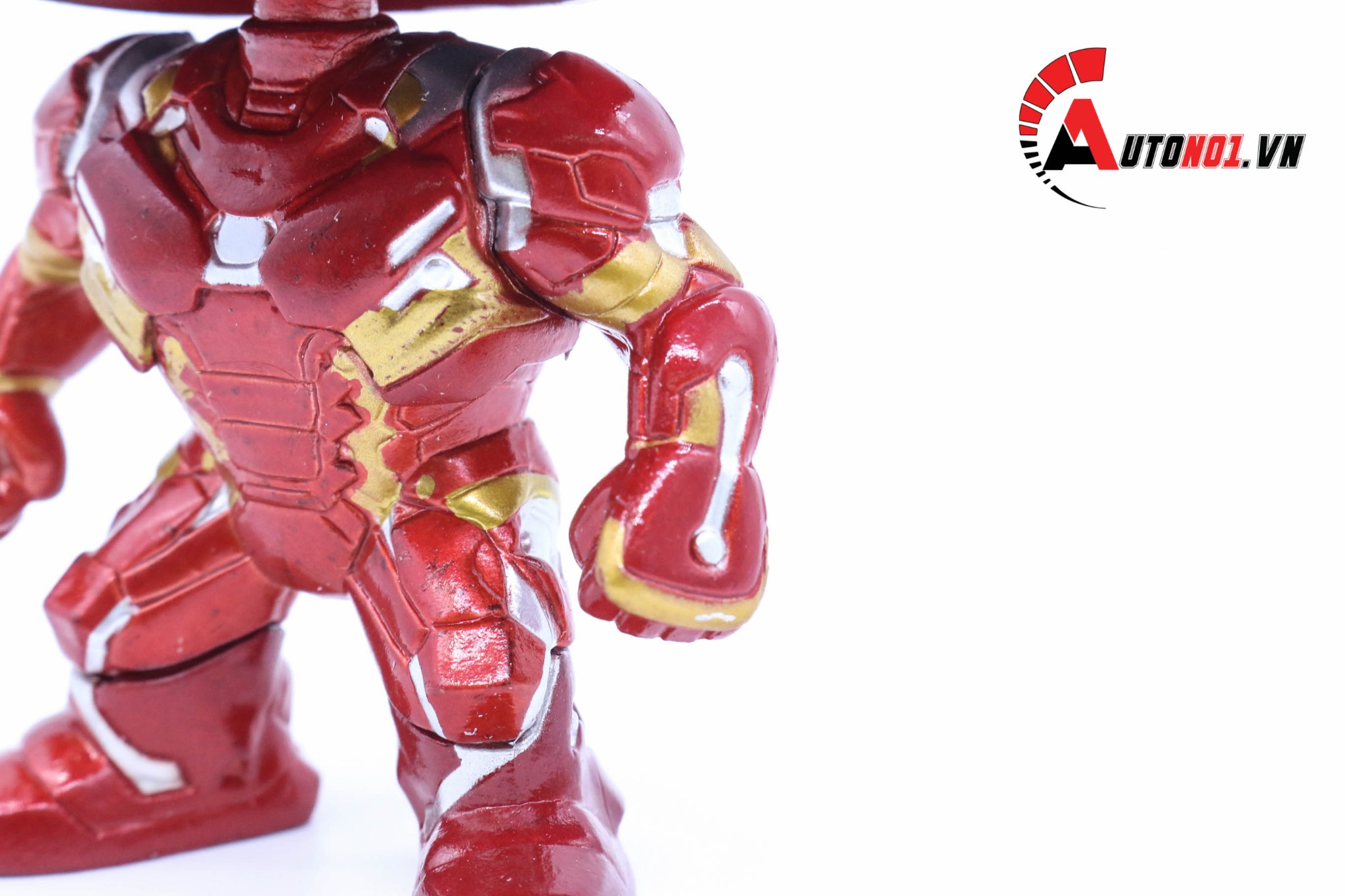 MÔ HÌNH NHÂN VẬT POP IRONMAN 11CM 6067