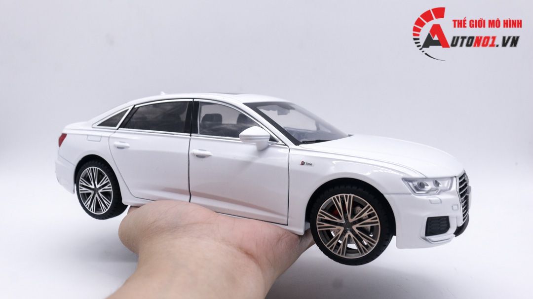  Mô hình xe siêu sang Audi A6L 1:18 Alloy Model OT083 