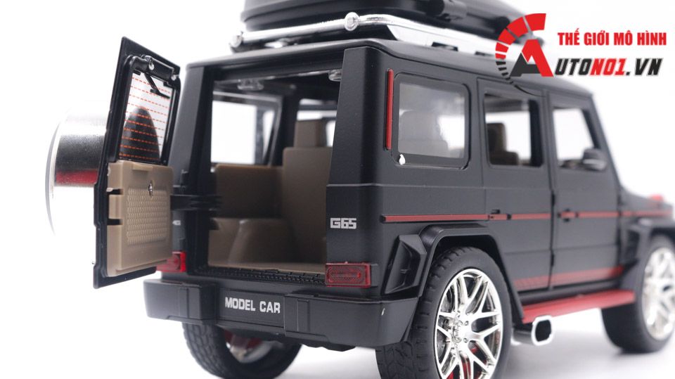  Mô hình xe Mercedes-Benz G-class G63 có hộp camping trên mui, figure, phun khói, đánh lái được full open tỉ lệ 1:24 Alloy Models 8108 