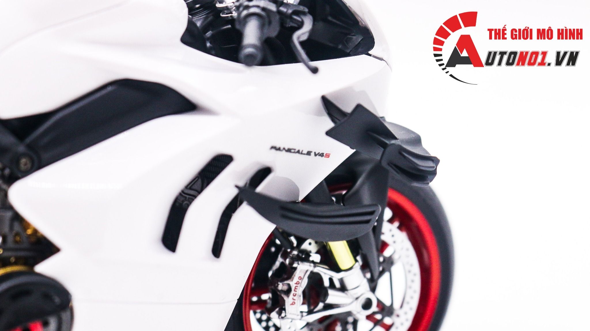  Mô hình xe cao cấp Ducati Superleggera V4 độ nồi khô white tỉ lệ 1:12 Tamiya D234D 