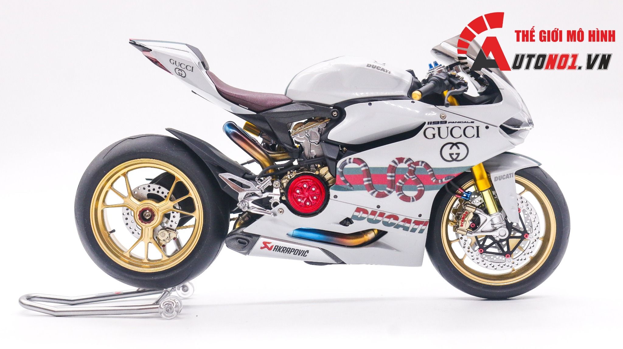  Mô hình xe cao cấp Ducati 1199 Panigale Gucci Nồi Khô 1:12 Tamiya D227H 