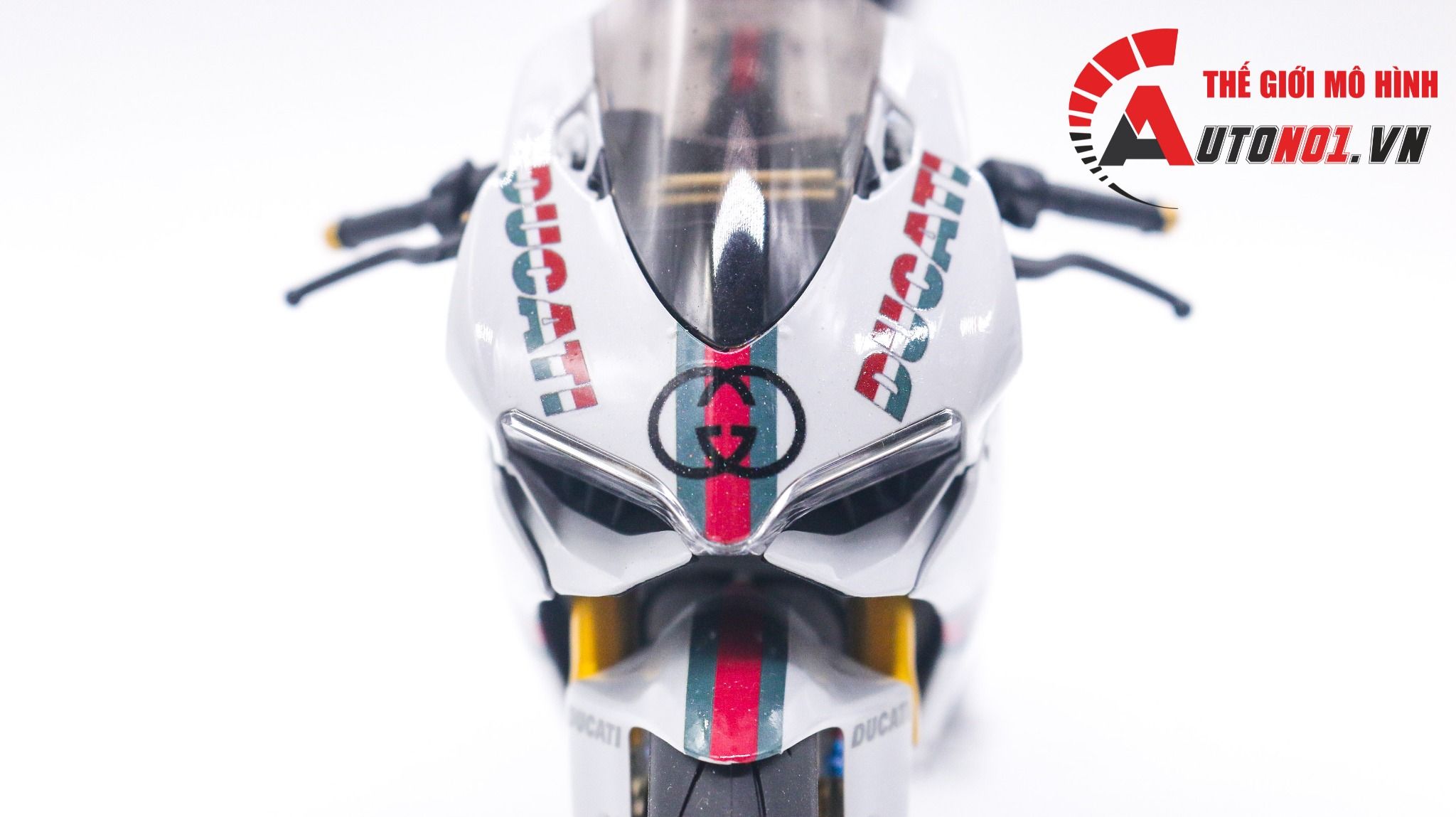  Mô hình xe cao cấp Ducati 1199 Panigale Gucci Nồi Khô 1:12 Tamiya D227H 