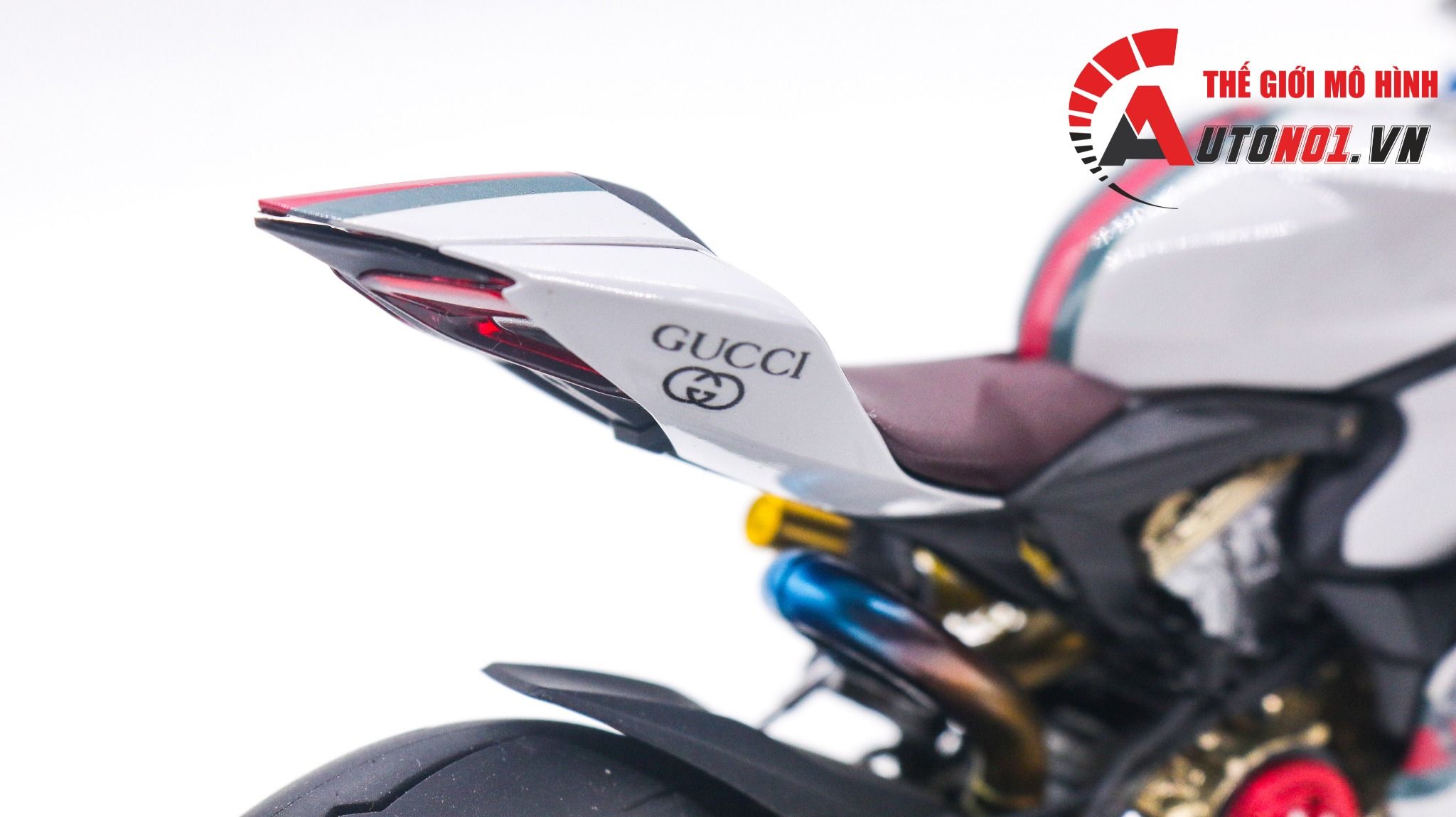  Mô hình xe cao cấp Ducati 1199 Panigale Gucci Nồi Khô 1:12 Tamiya D227H 