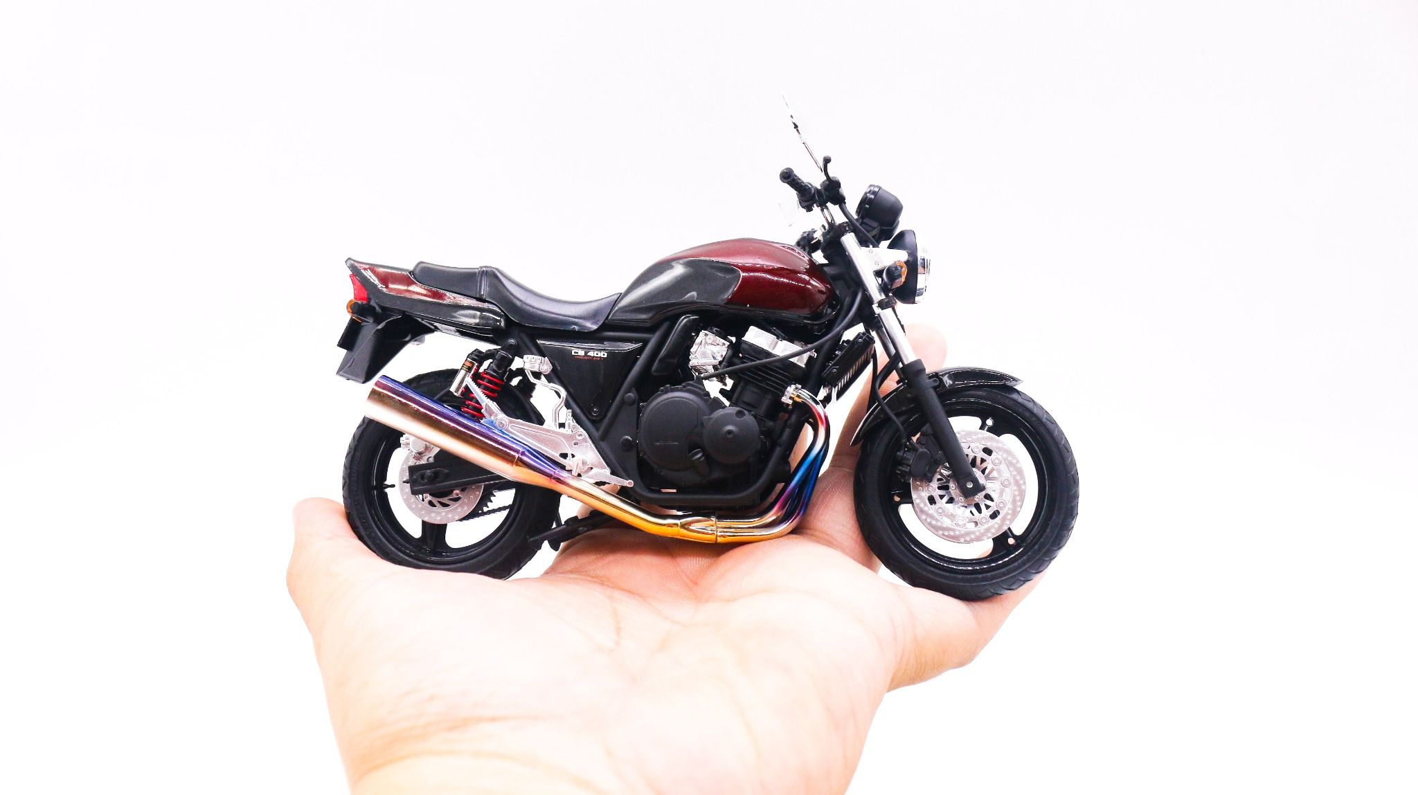  Mô hình xe Honda CB400 Superr four red 1:12 Aoshima D238B 