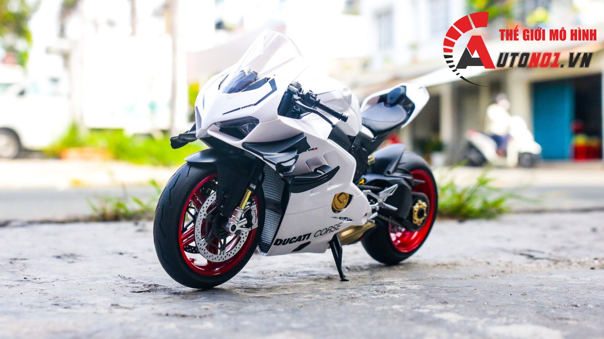  Mô hình xe cao cấp Ducati Superleggera V4 độ nồi khô white tỉ lệ 1:12 Tamiya D234D 