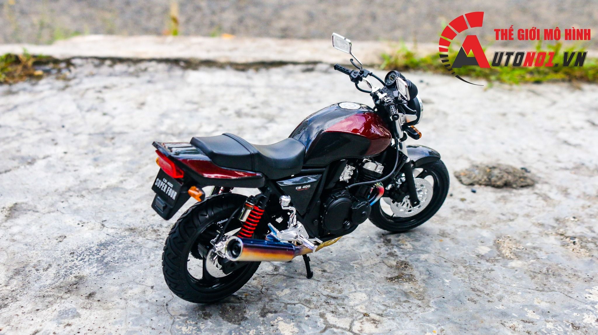  Mô hình xe Honda CB400 Superr four red 1:12 Aoshima D238B 